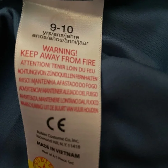 Evacuee Girl Costume with Blue Dress and Accessories - Picture 4 of 5